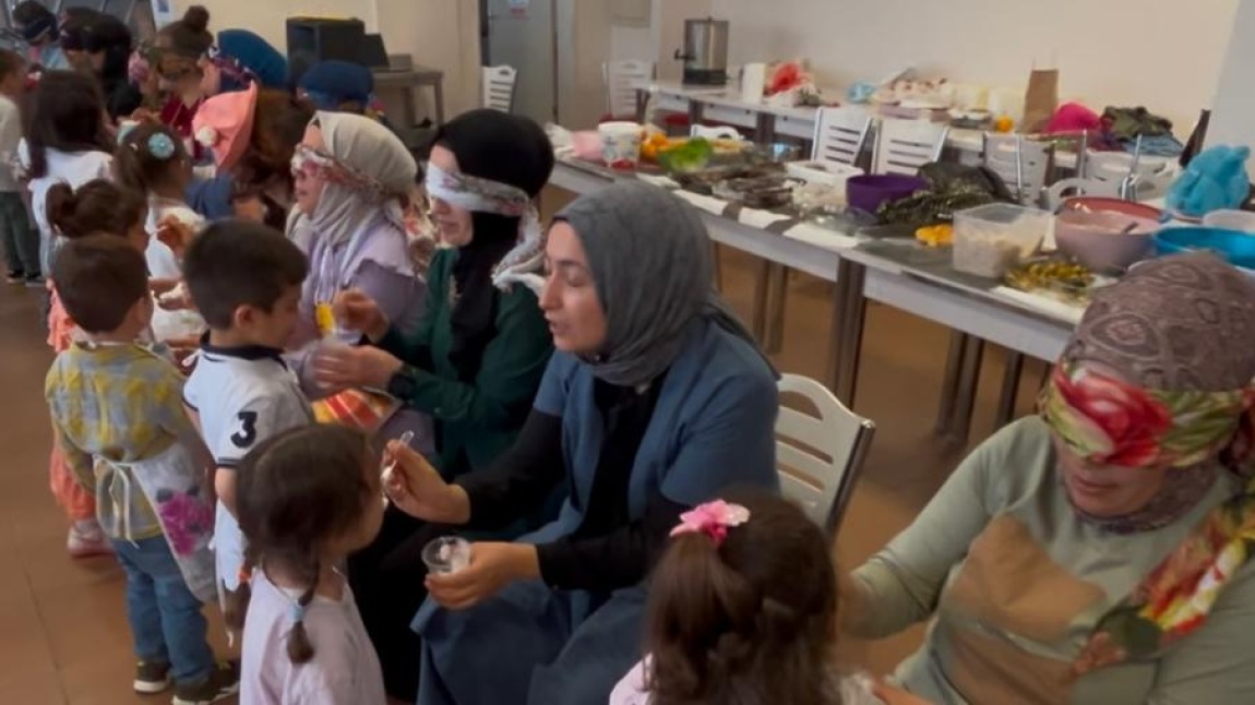 Anneler Gününde Yine Hep Beraberdik 